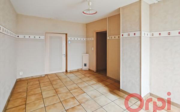 Maison à vendre    6 pièces • 150 m2 Ainay-le-Château