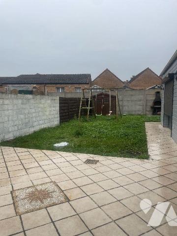 A VENDRE - ARMENTIERES dans le NORD (59) - MAISON DE PLAIN PIED - 6  PIECES AVEC TERRASSE, JARD...
