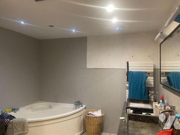 A VENDRE - ARMENTIERES dans le NORD (59) - MAISON DE PLAIN PIED - 6  PIECES AVEC TERRASSE, JARD...