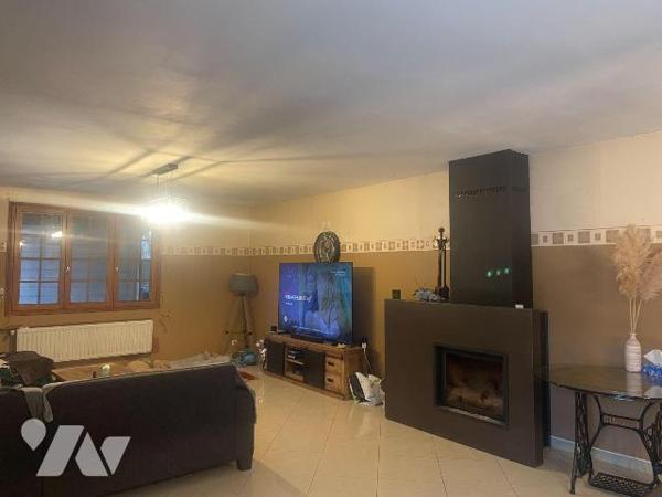 A VENDRE - ARMENTIERES dans le NORD (59) - MAISON DE PLAIN PIED - 6  PIECES AVEC TERRASSE, JARD...