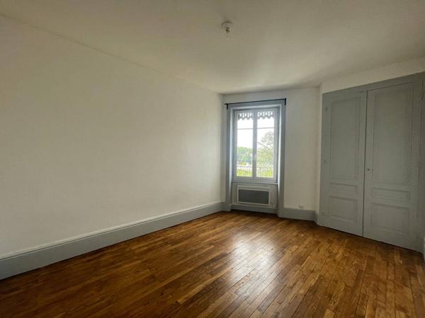 Appartement 2 pièces 55 m² BRON