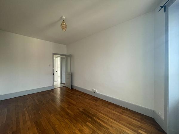 Appartement 2 pièces 55 m² BRON