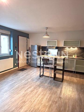 T2 RENOVE AVEC PARKING SECURISE - SECTEUR CAMILLE LENOIR / JACQUART