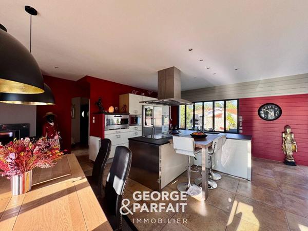 Maison Centre Village Rivedoux Plage 6 pièces 157m²