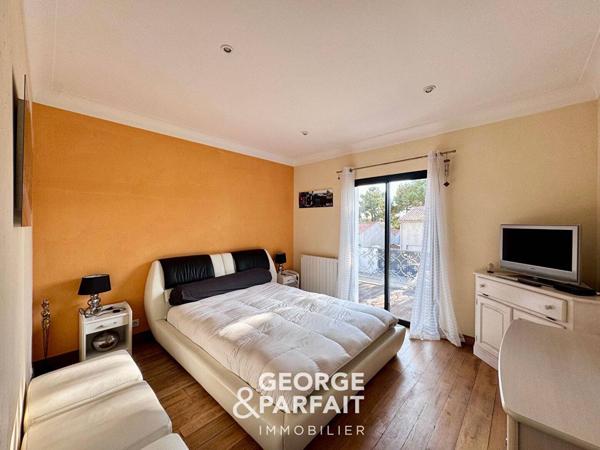 Maison Centre Village Rivedoux Plage 6 pièces 157m²