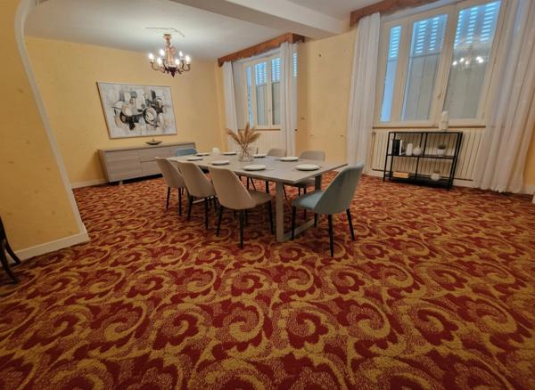 Ancien PRESBYTÈRE à vendre 5 pièces (SH. 251 m2) proche CONTREXEVILLE (88) avec dépendances sur TERRAIN de 1102 m2