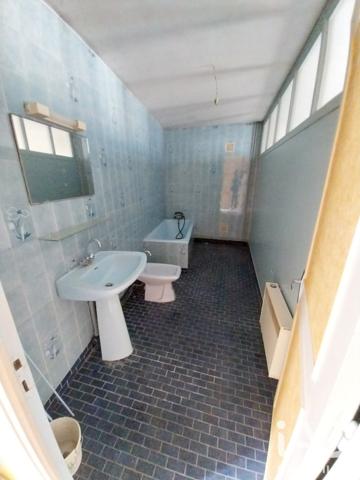 Maison à vendre 4 pièces 139,99 m² Montmorillon