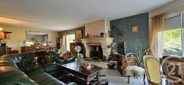 Maison à vendre  5 pièces - 138 m 2   PREMILHAT  - 03