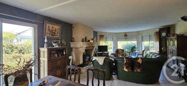 Maison à vendre  5 pièces - 138 m 2   PREMILHAT  - 03