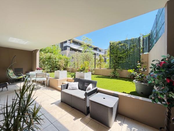 À Vendre – VILLENEUVE LOUBET (06) Appartement 3 Pièces en Rez-de-Jardin dans une Résidence de Standing (Livrée en 2024)