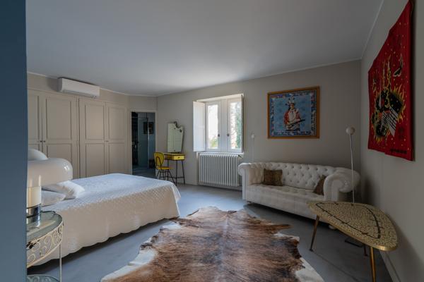 Visan (84820) Demeure exceptionnelle au coeur d'un village pittoresque du Vaucluse