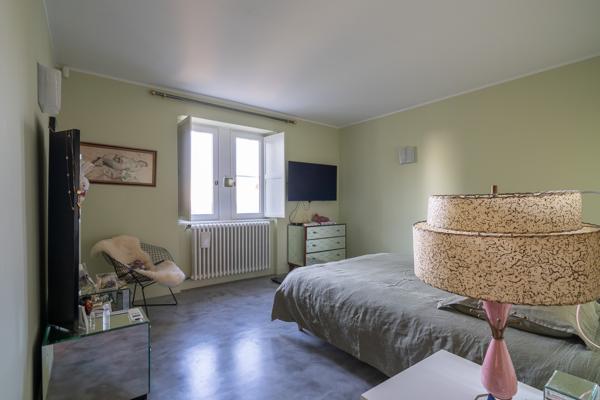 Visan (84820) Demeure exceptionnelle au coeur d'un village pittoresque du Vaucluse