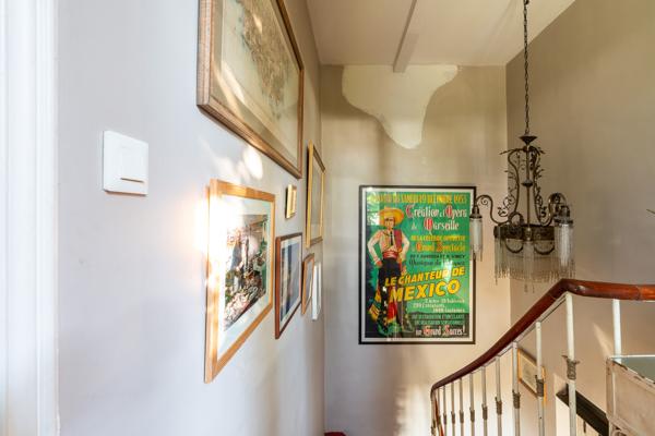 Visan (84820) Demeure exceptionnelle au coeur d'un village pittoresque du Vaucluse