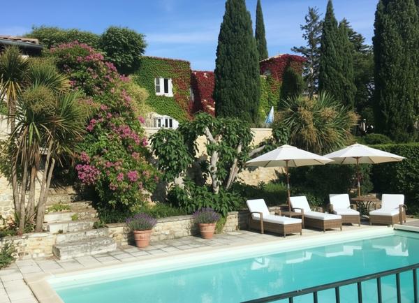 Visan (84820) Demeure exceptionnelle au coeur d'un village pittoresque du Vaucluse