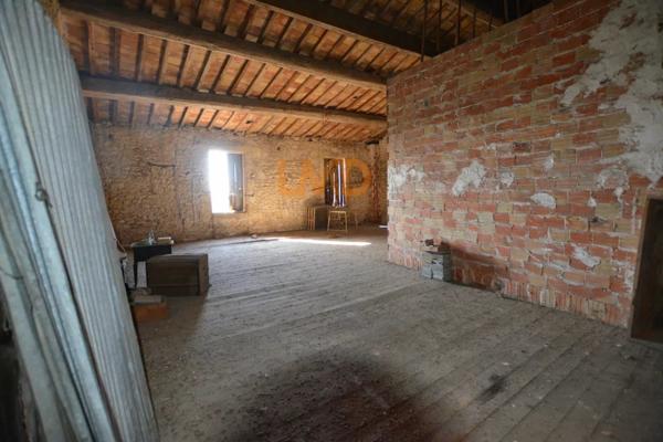 Ensemble immobilier Sommières avec cour