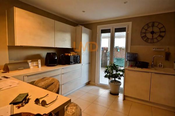 Ensemble immobilier Sommières avec cour