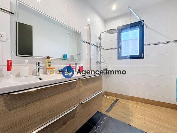 À vendre - Villa, 6 pièces située à Monts (37260)