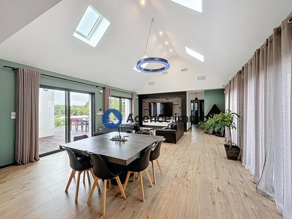 À vendre - Villa, 6 pièces située à Monts (37260)