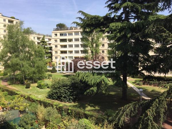 Location Appartement 5 pièces 106 m² - Neuilly-sur-seine 92200
