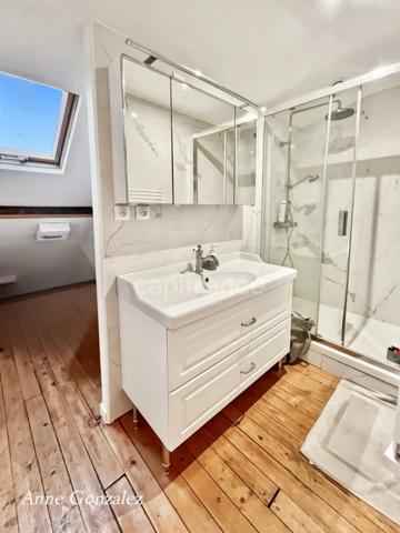 A vendre quartier Dauphine, superbe Maison Bourgeoise cinq chambres, jardin clos et arboré de 570m2 avec piscine récente