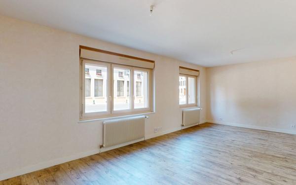 Appartement à louer    5 pièces • 111,70 m2 Savonnières-devant-Bar