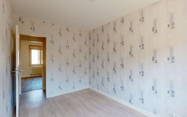 Appartement à louer    5 pièces • 111,70 m2 Savonnières-devant-Bar