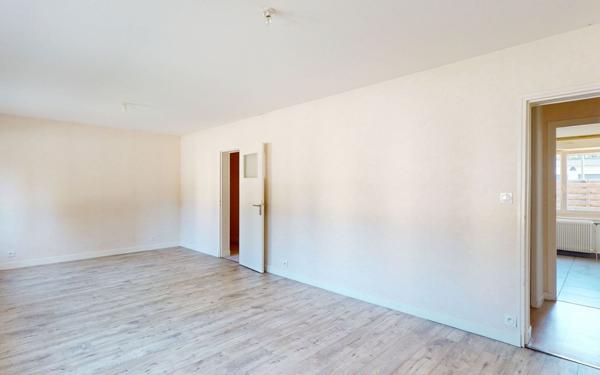 Appartement à louer    5 pièces • 111,70 m2 Savonnières-devant-Bar