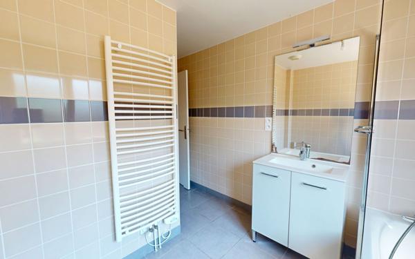 Appartement à louer    5 pièces • 111,70 m2 Savonnières-devant-Bar