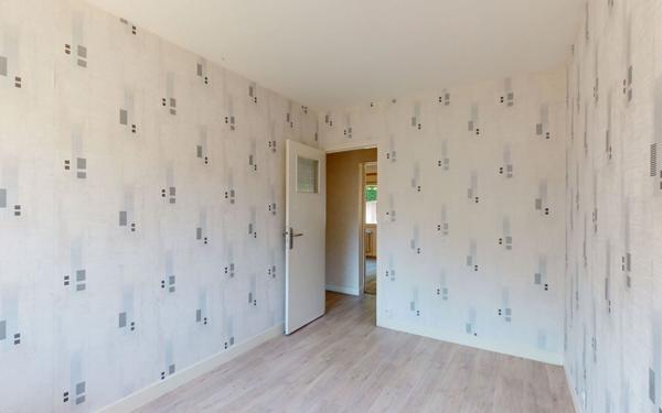 Appartement à louer    5 pièces • 111,70 m2 Savonnières-devant-Bar