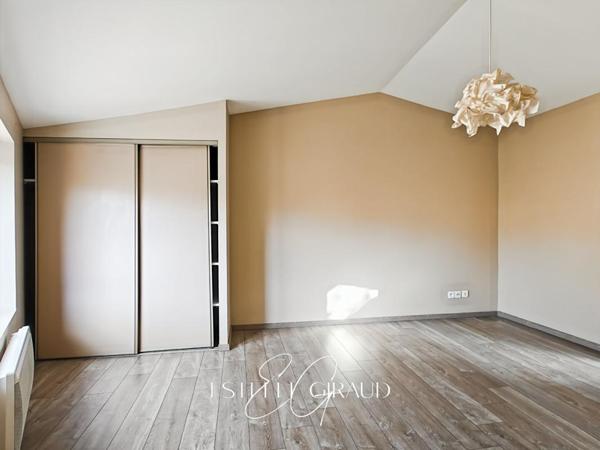 Maison de  village rénovée, lumineuse,  4 chambres