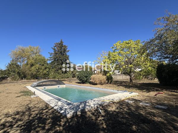 Maison
         7 pièces
        - 183 m² 320 000 €*