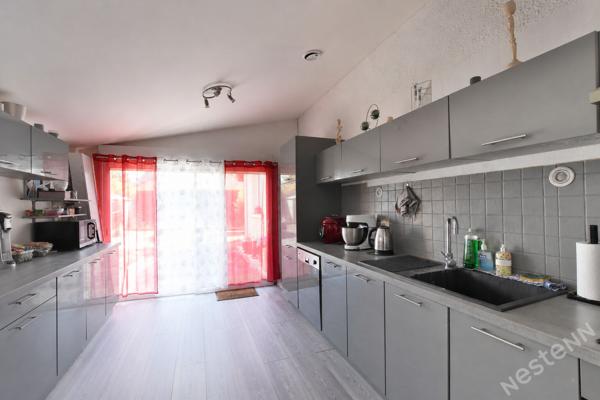 Maison familiale idéalement située, proche de toutes les commodités