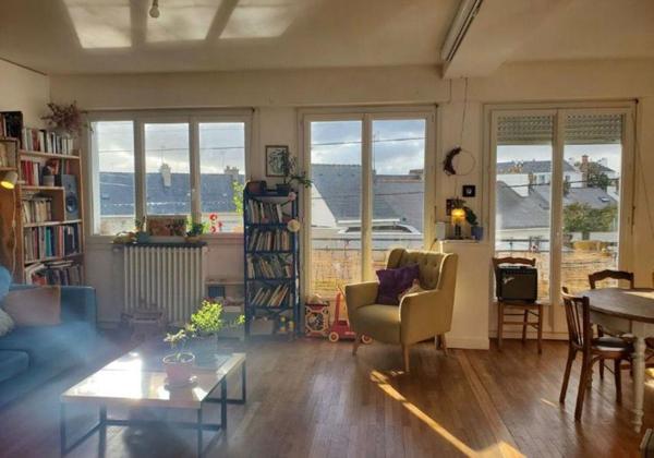 Duplex de charme - 4 chambres - Garage et jardin -