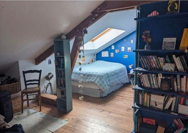 Duplex de charme - 4 chambres - Garage et jardin -