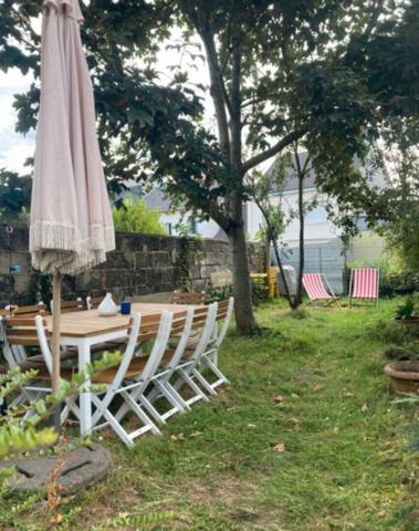 Duplex de charme - 4 chambres - Garage et jardin -