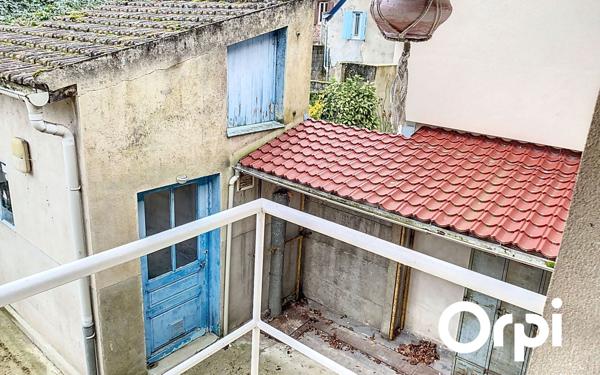 Immeuble à vendre    6 pièces • 104,08 m2 Commentry