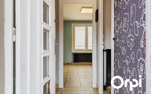 Immeuble à vendre    6 pièces • 104,08 m2 Commentry