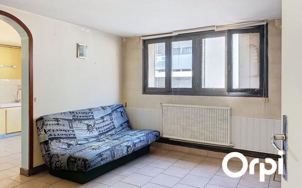 Immeuble à vendre    6 pièces • 104,08 m2 Commentry