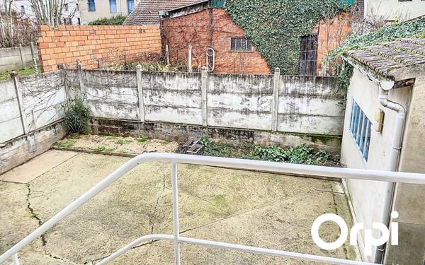 Immeuble à vendre    6 pièces • 104,08 m2 Commentry