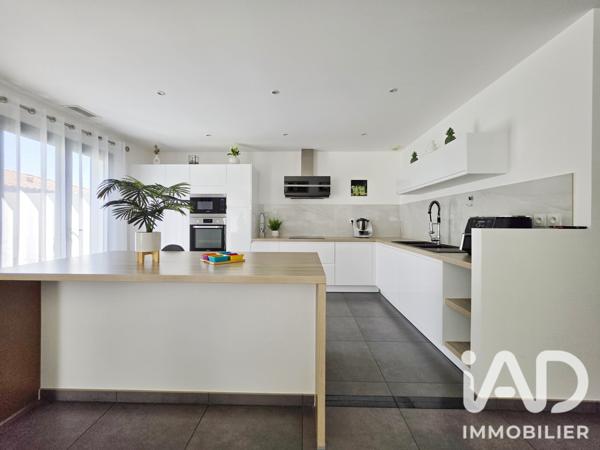Maison à vendre 6 pièces 146 m² Saleilles