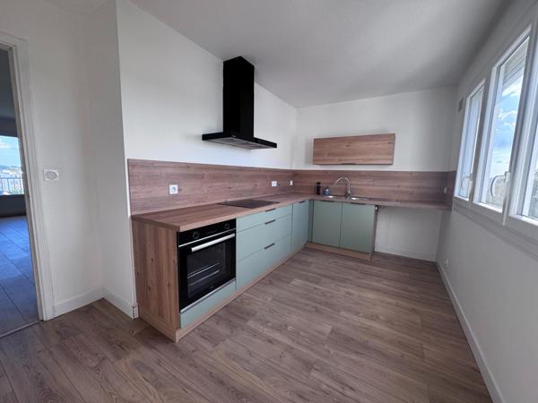 Appartement à LANESTER, 56600 - 4 pièces 80m²