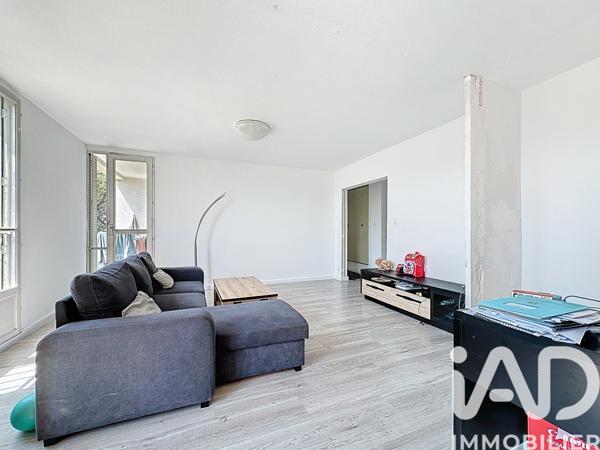 Appartement à vendre 5 pièces 98 m² Aubagne