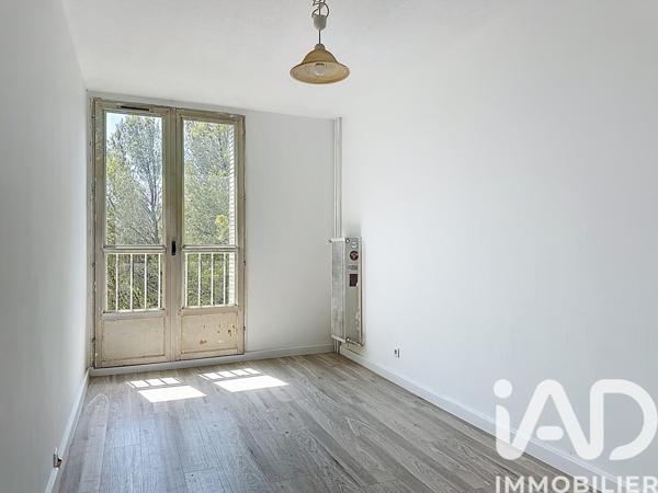 Appartement à vendre 5 pièces 98 m² Aubagne