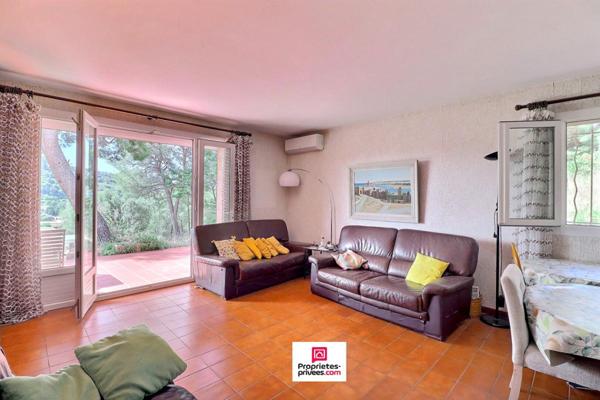 Maison La Cadiere D Azur 5 pièce(s) 125 m2 - Garage et Dépendance