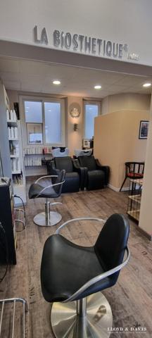 NOUVEAU PRIX - BELLE OPPORTUNITÉ POUR CE SALON DE COIFFURE À GIEN