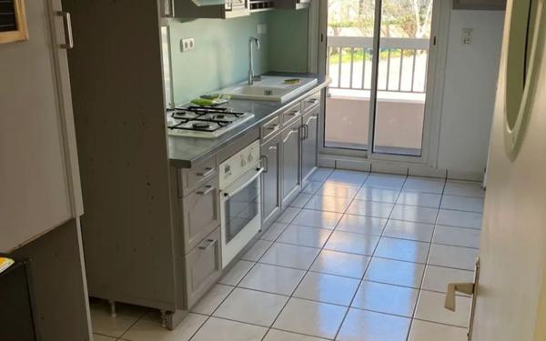 Appartement à vendre    3 pièces • 84 m2 Toulon
