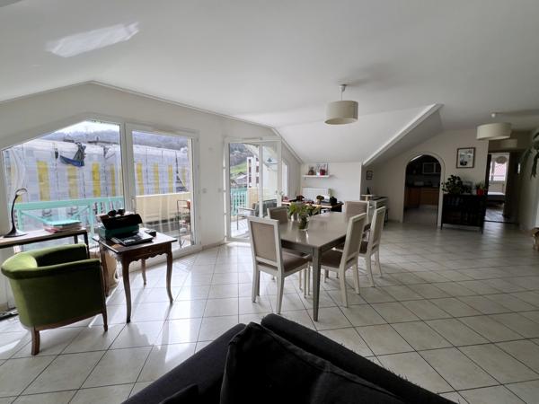 Grand Appartement T4 au dernier étage