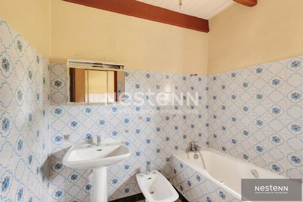 A vendre Maison en pierre avec beau potentiel à Yffiniac!!!