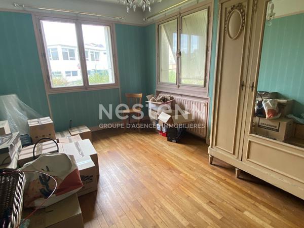 Nestenn Igny, maison familiale dans le quartier Gommonvilliers proche commerces de Place de la Ferme et des axes routiers A6/A10/N118/A86, RER C/V /B et du plateau de Saclay et Vélizy Ecole Jules Ferry ,collège Emile Zola, Lycée international