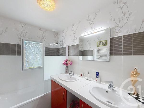 Maison à vendre  5 pièces - 118,97 m 2   PLOEREN  - 56